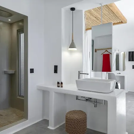 Villa La Grande Vue-private Hilltop With Private Pools