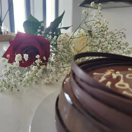 La Grande Vue-private Hilltop With Private Pools *