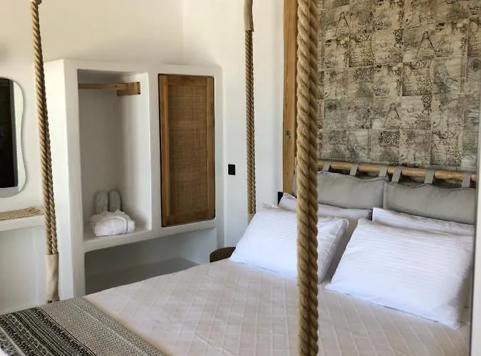 La Grande Vue-private Hilltop With Private Pools Villa *