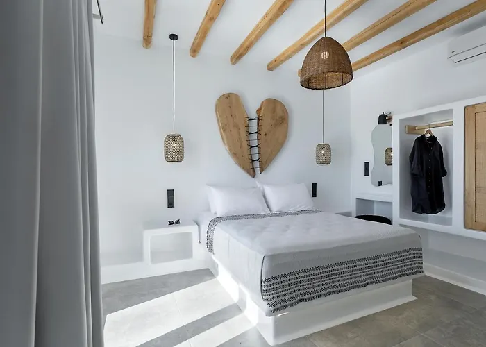 La Grande Vue-private Hilltop With Private Pools