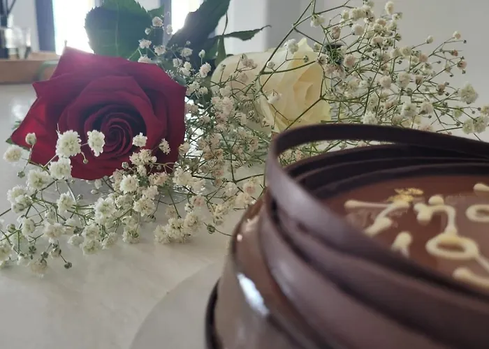 La Grande Vue-private Hilltop With Private Pools *