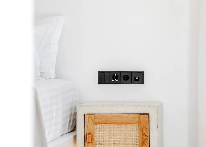 La Grande Vue-private Hilltop With Private Pools * Vivlos