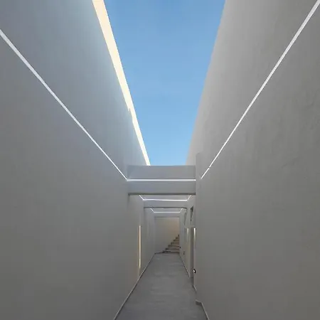 Villa La Grande Vue-private Hilltop With Private Pools