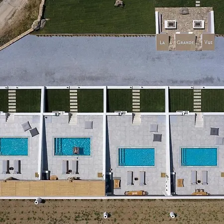 Villa La Grande Vue-private Hilltop With Private Pools *