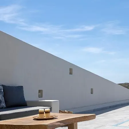 La Grande Vue-private Hilltop With Private Pools