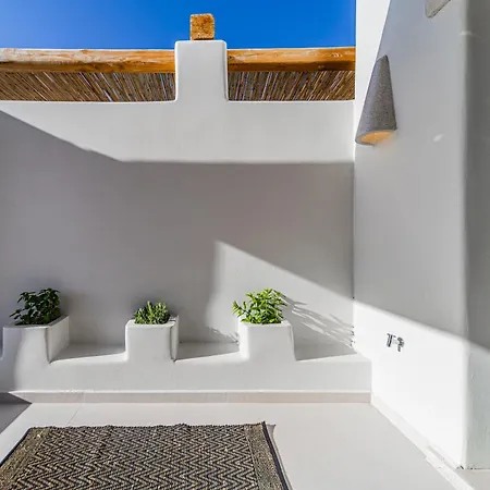 Villa La Grande Vue-private Hilltop With Private Pools Vivlos
