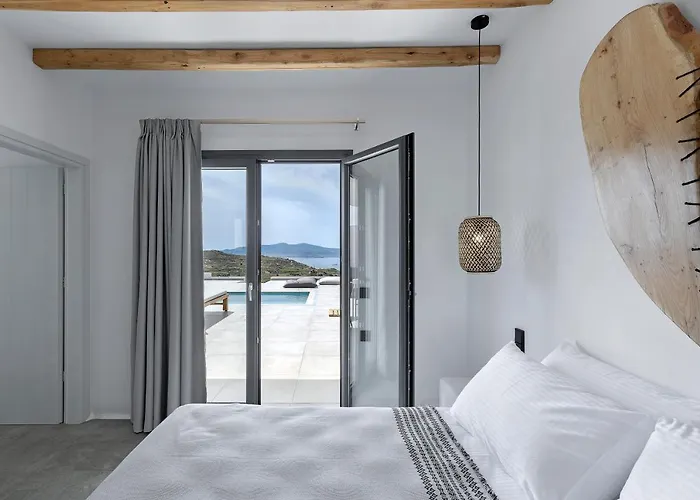 La Grande Vue-private Hilltop With Private Pools 别墅 *